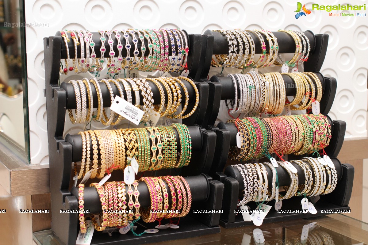 chaahat-fashion-jewellery-bangle-collection