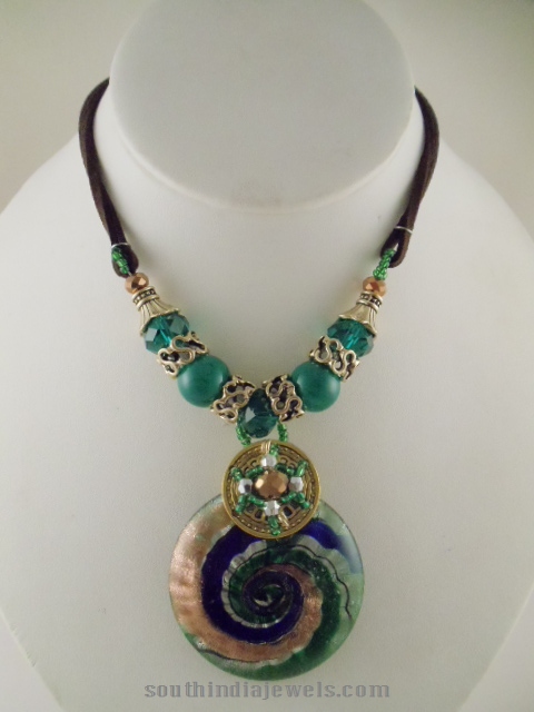 Green glass pendant necklace