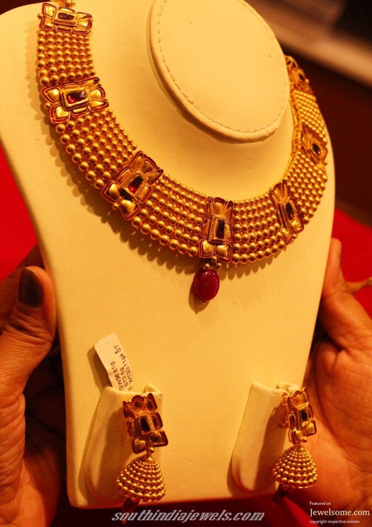 Kalyan jewellers azva collection necklace set