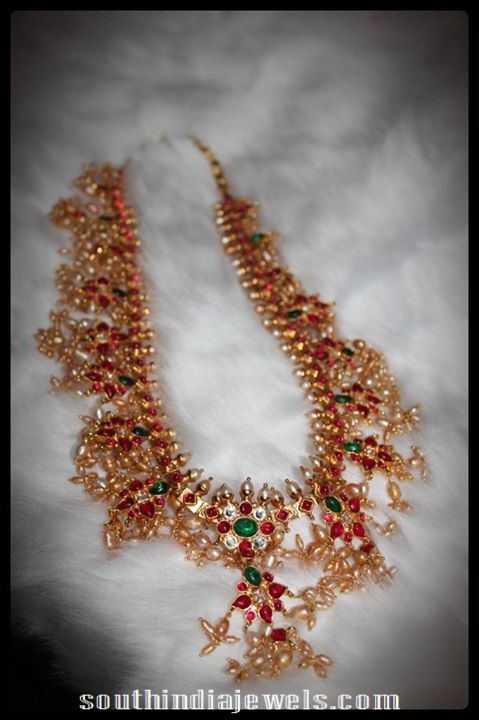 Ruby-Emerald-Guttapusalu-Necklace-from-silver-shine-jewellery-28000 (2)