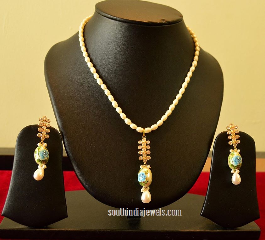 14K gold designer necklace from nidhi designer jewellery