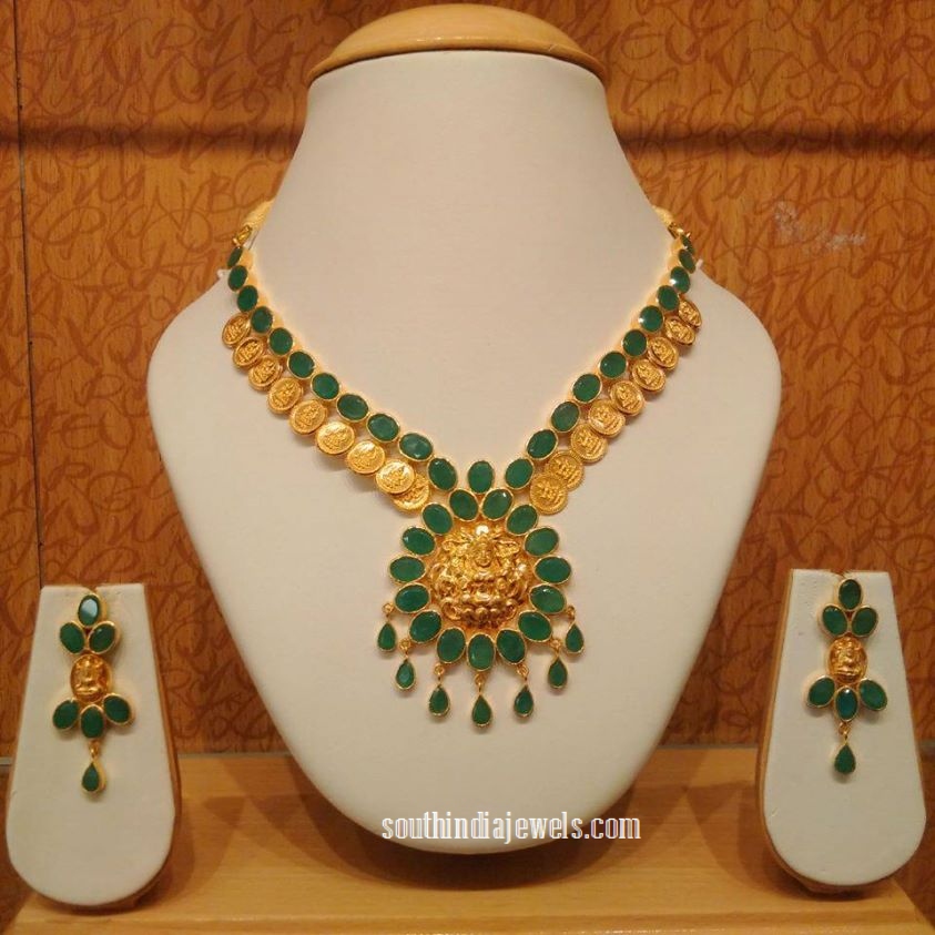 Gold Emerald Kasumalai from NAJ Jewellery