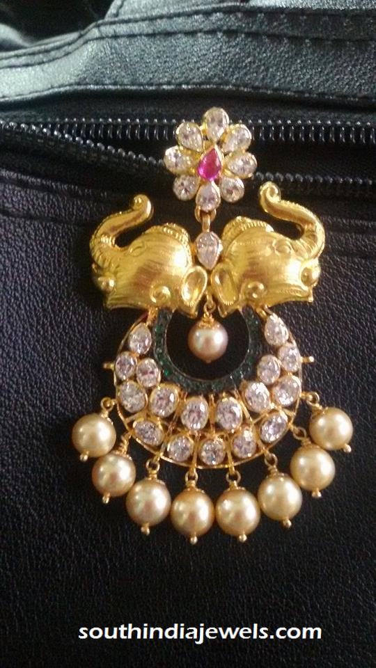 Gold Elephant pendant with pearls