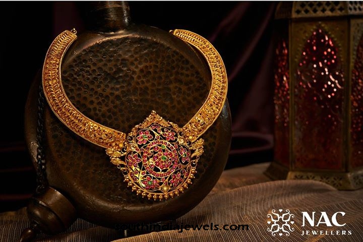 Antique Gold Necklace from NAC Jewellers