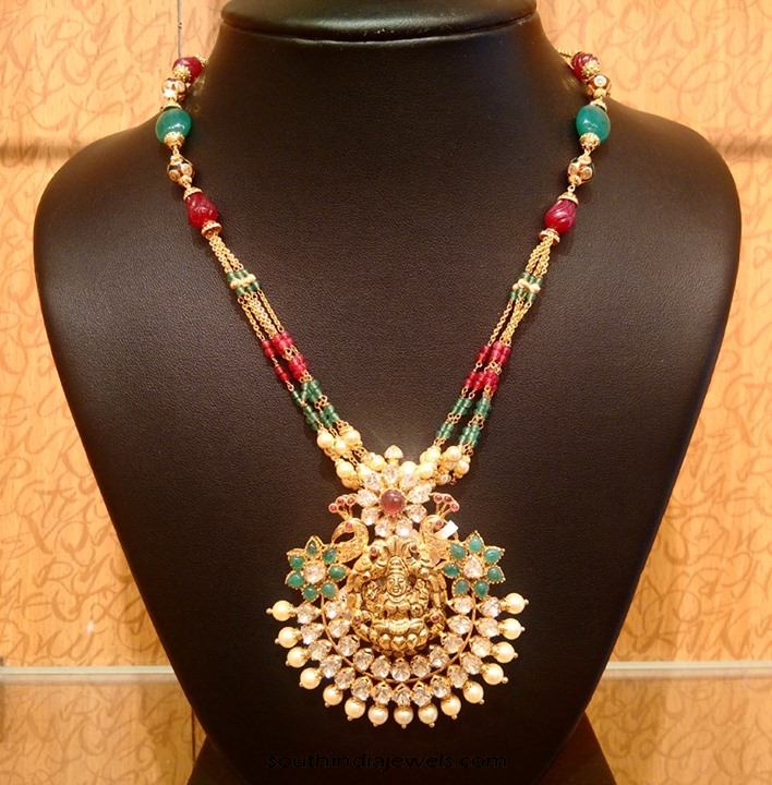 light weight gold necklace with kundan pendant