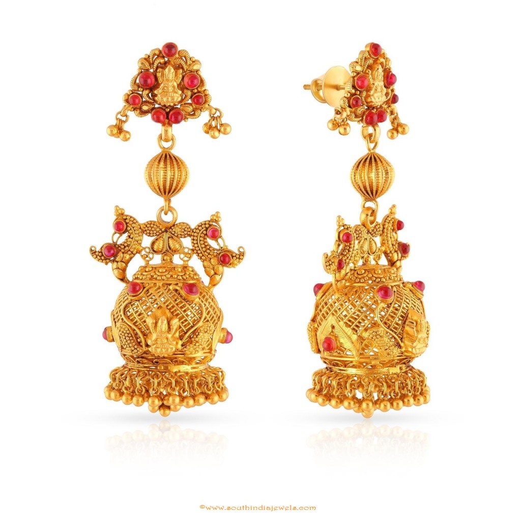 gold antique earring design from Malabar gold and diamonds