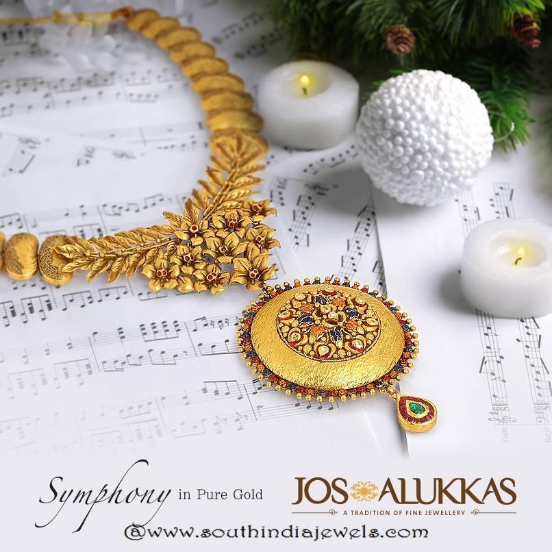 22k gold floral necklace from Josalukkas