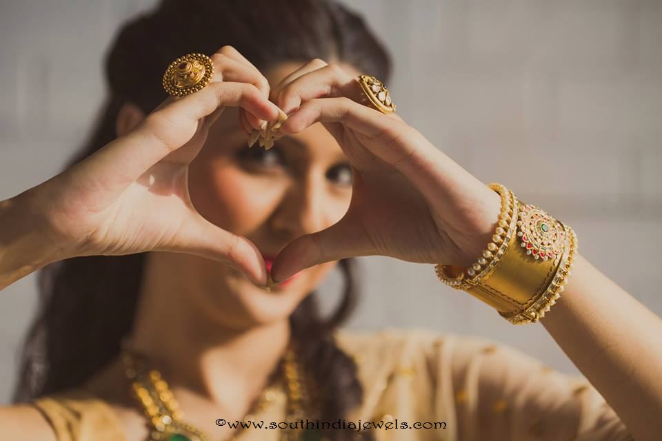 Gold Bridal Rings and Bangles from Manubhai Jewellers