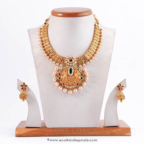 Gold Pearl Necklace from Manepally Jewellers