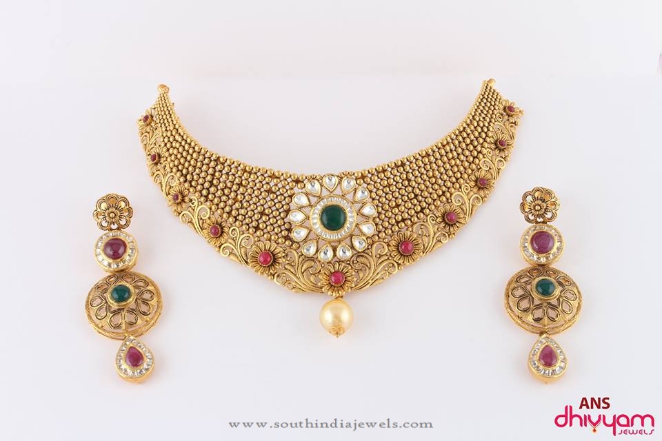 Gold Designer Kundan Choker Necklace
