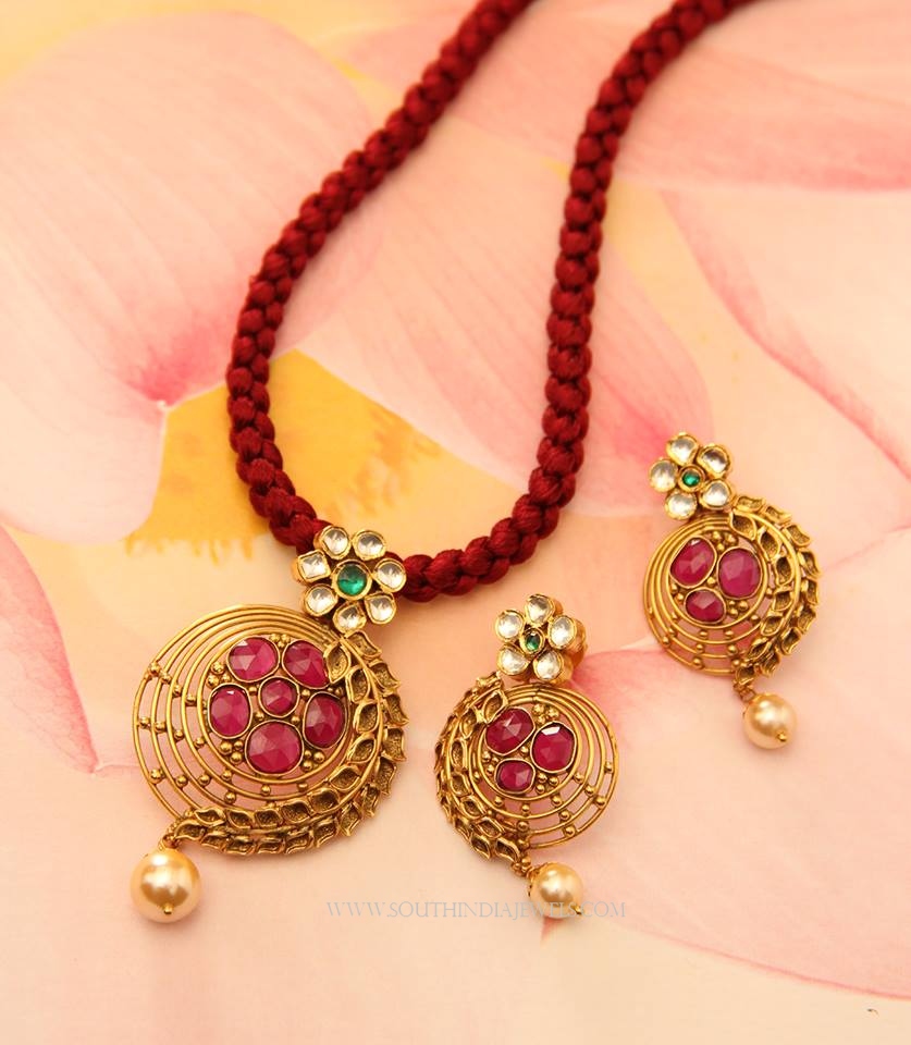 Gold Pendant Set From Manubhai Jewellers