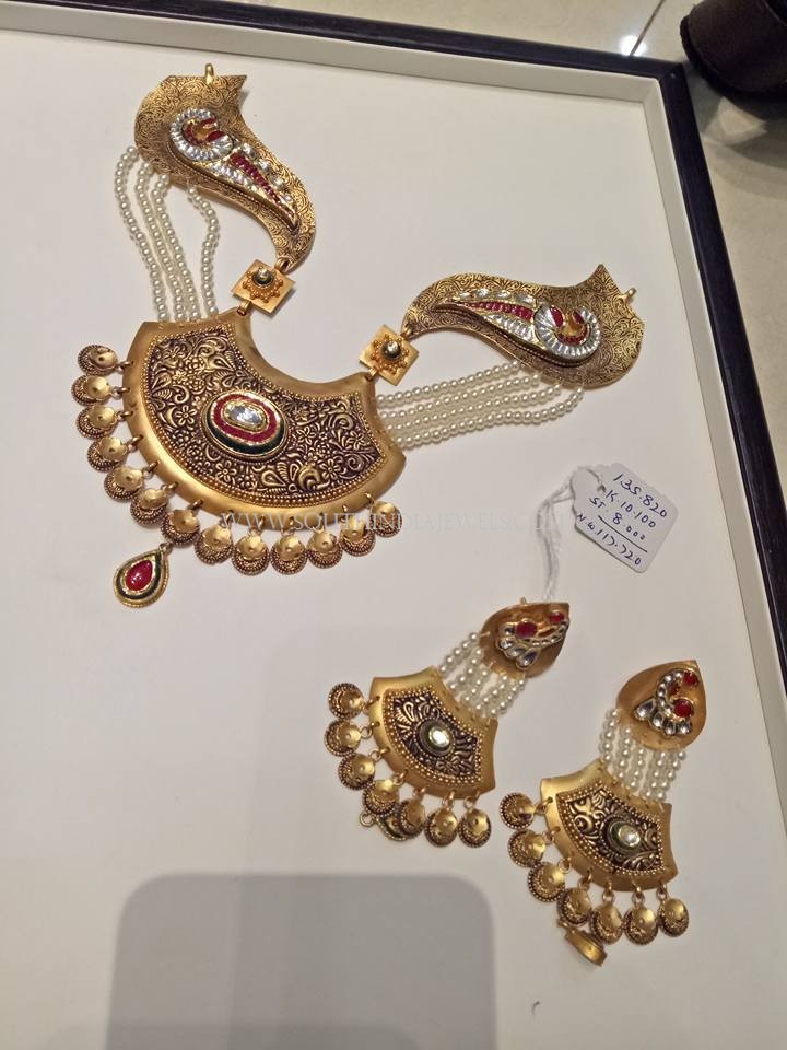 Gold Pearl Designer Necklace Set