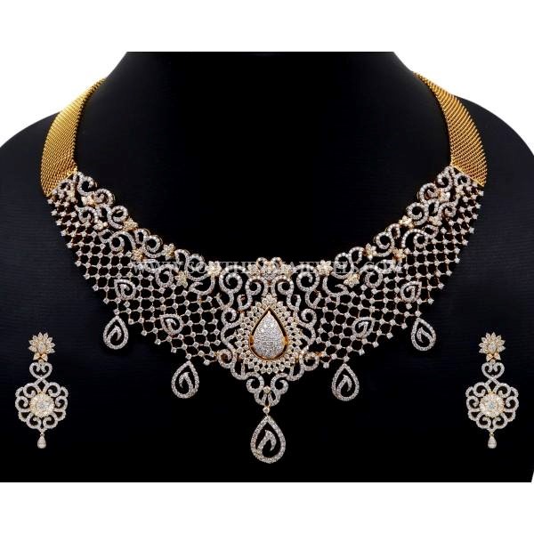 Gold Diamond Necklace Set From Dinesh Jewellers