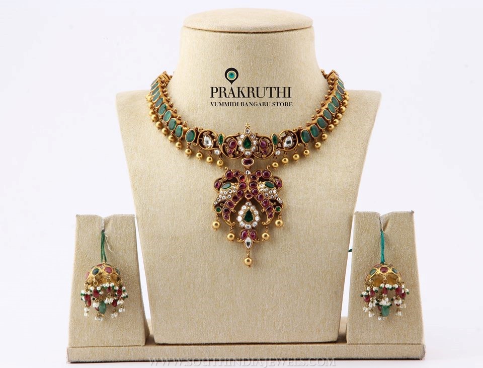 Antique Emerald Necklace From Prakruthi