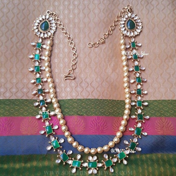 Gold plated kundan emerald necklace bcos its silver