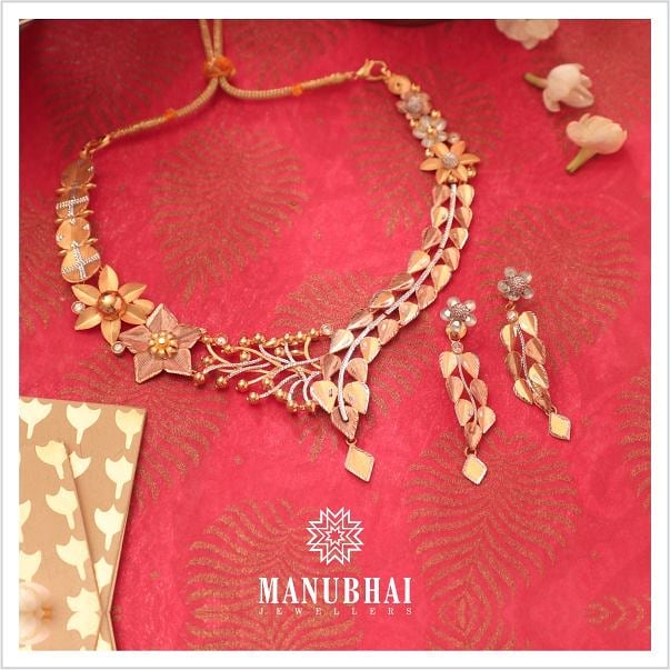 Fancy Gold Necklace From Manubhai jewels