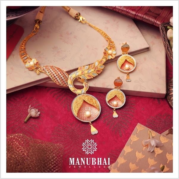 Stylish Gold Necklace From Manubhai Jewellers