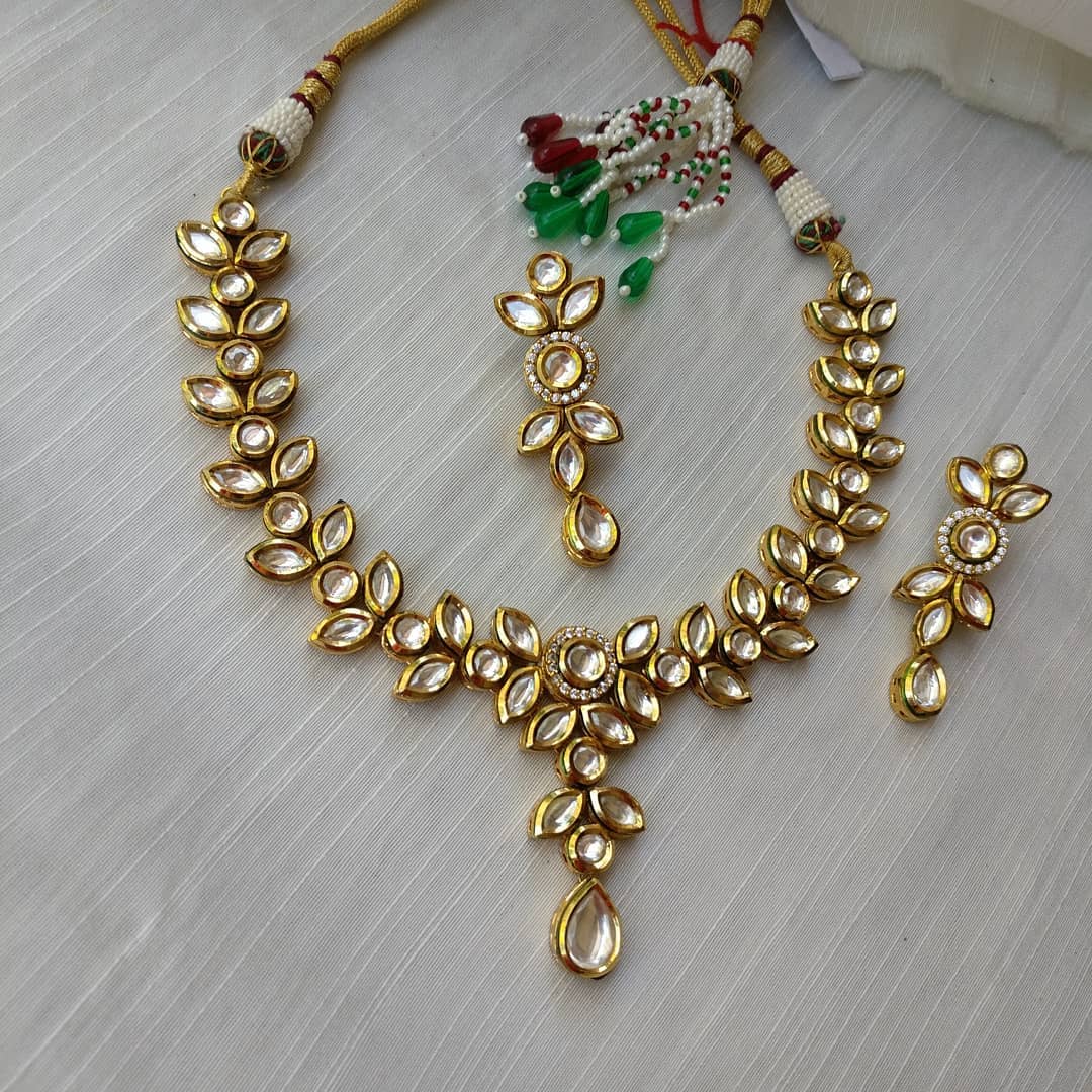 Kundan leaf drop necklace set From Rimli Boutique