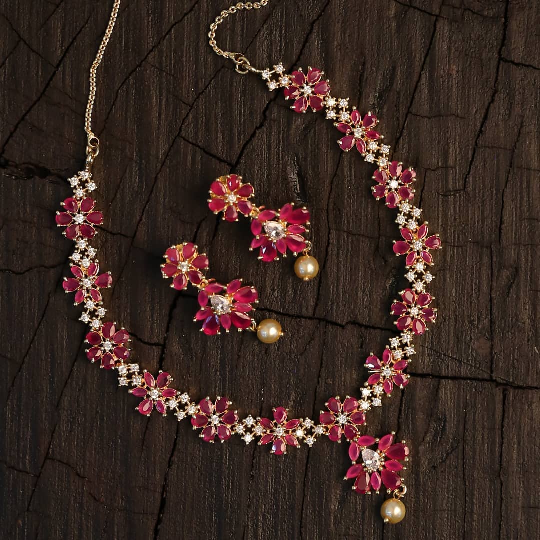 Elegant Necklace Set From Kimi Girl