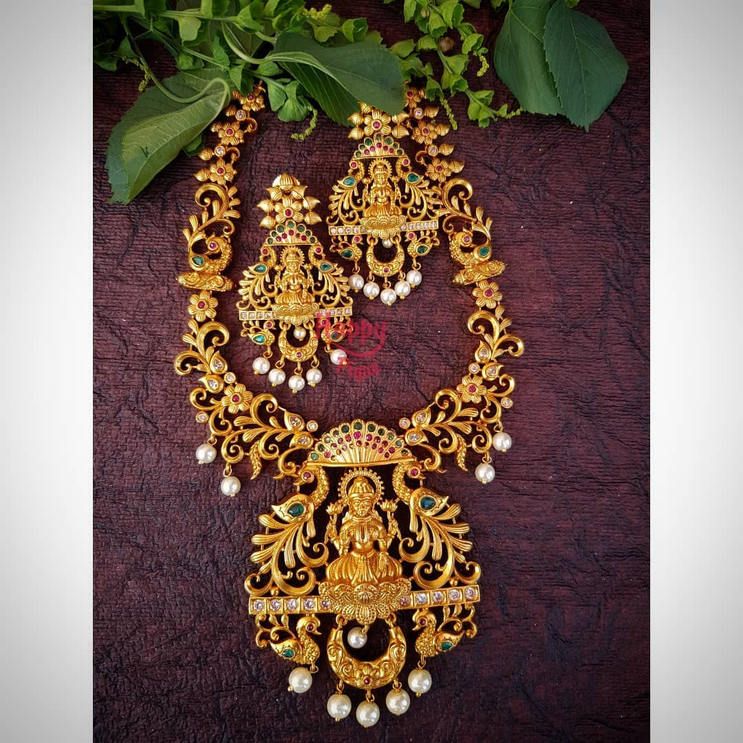 Mahalakshmi Floral Necklace From Happypique