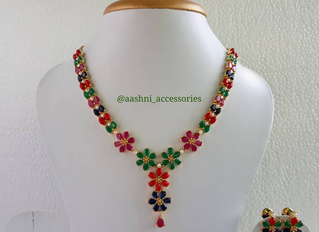 Trendy Necklace Set From Aashni Accessories