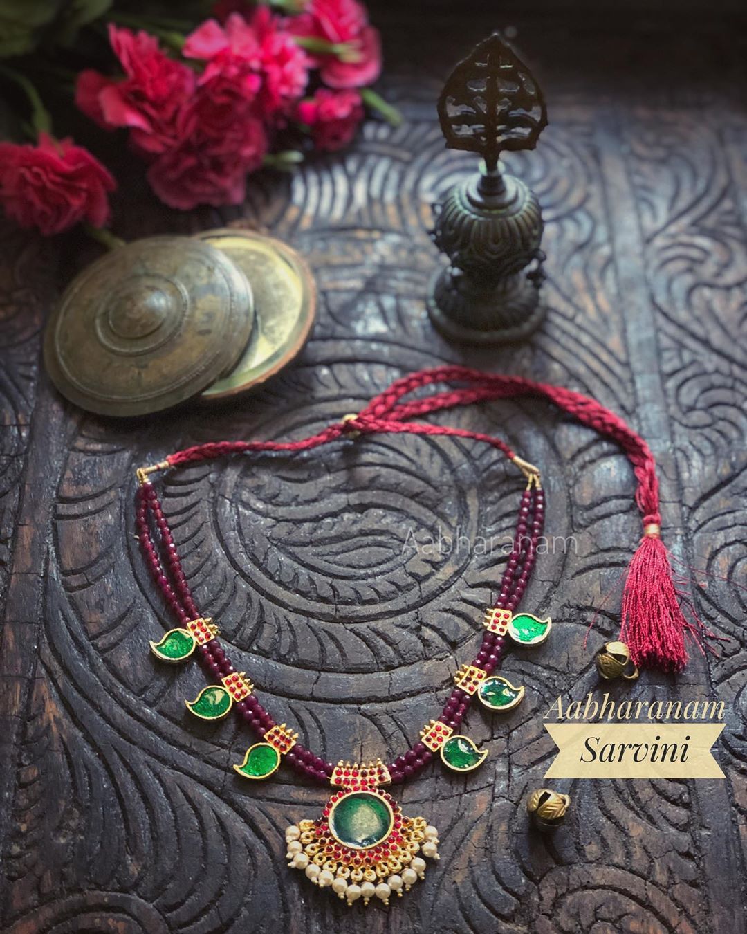 Attractive Necklace From Abharanam
