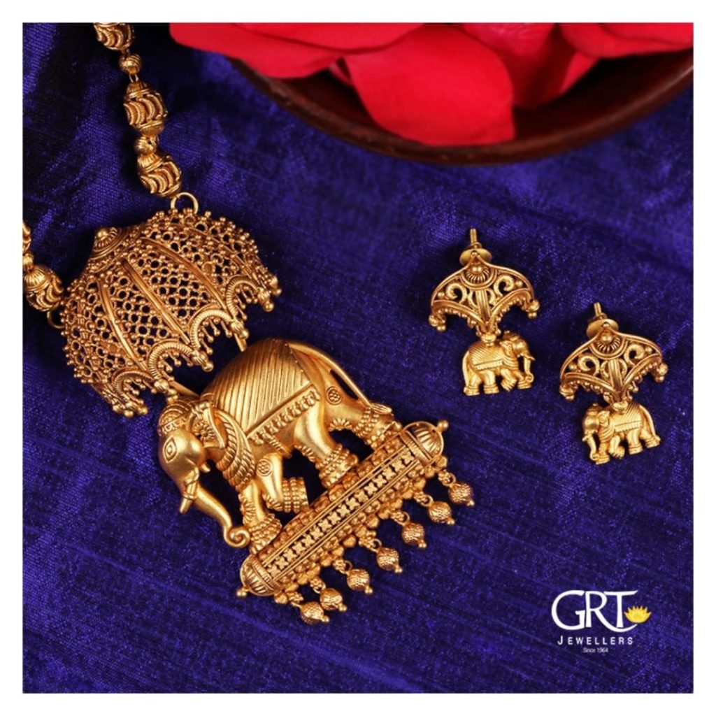Unique Gold Necklace Set From GRT Jewellers