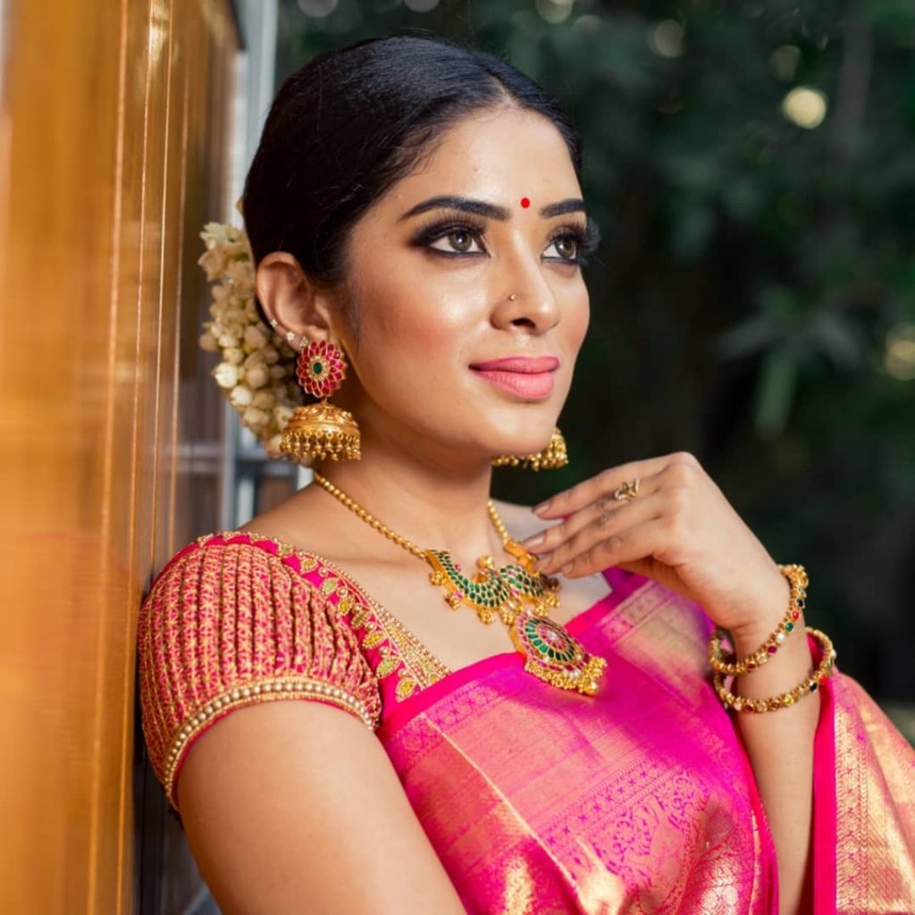 Pretty Bridal Jewellery Collections From Parampariya