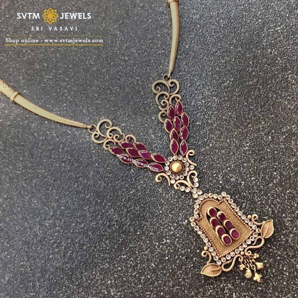Pretty Short Necklace From SVTM