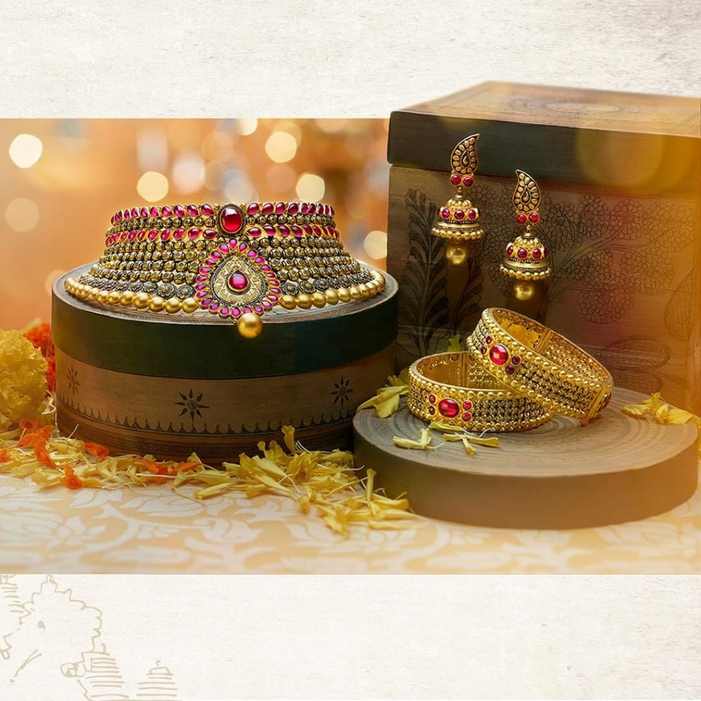 Antique Gold Choker Set From Kalyan Jewellers
