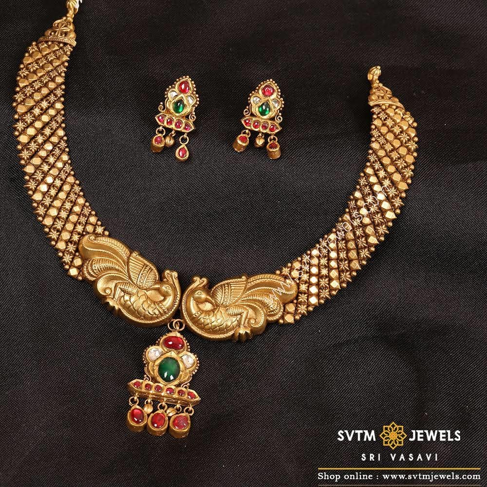 Stylish Gold Necklace From Sri Vasavi Thanga Maligai