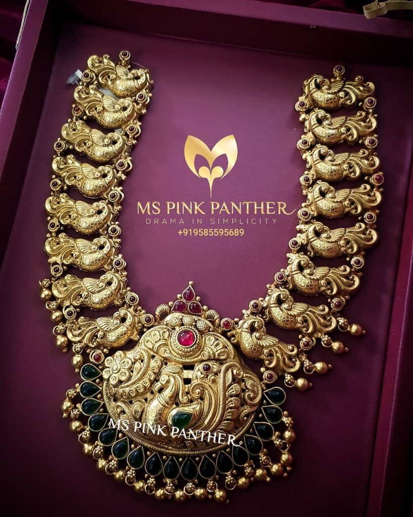 Decorative Silver Necklace From Ms Pink Panthers