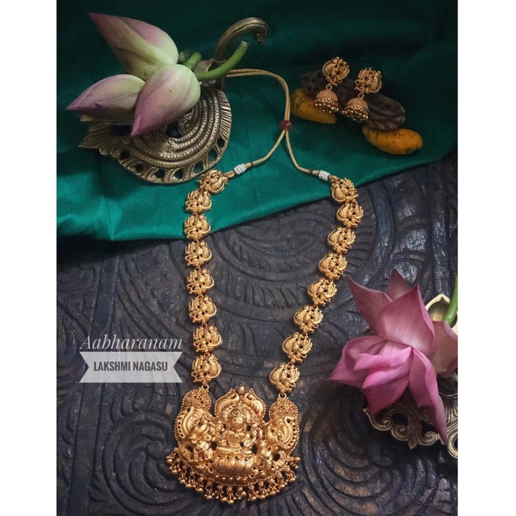 Charming Temple Necklace Set From Aabharanam