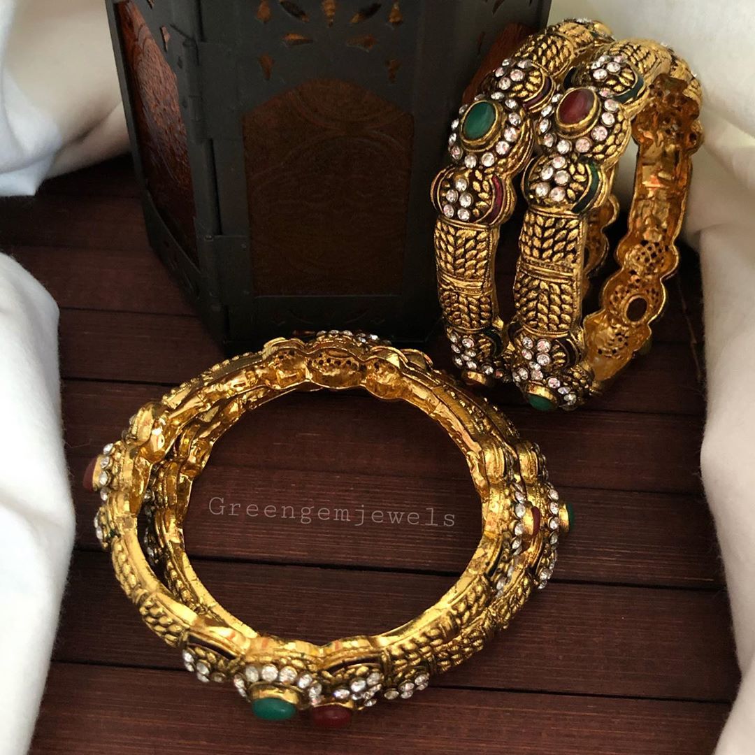 Fashionable Bangles From Green Gem Jewels