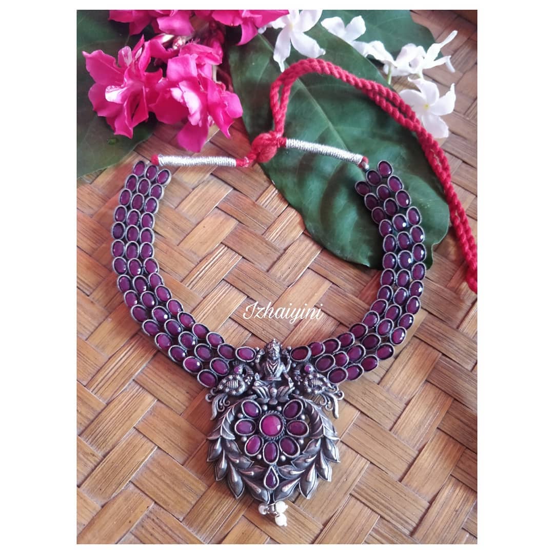 Brass-base-silver-look-alike-statement-neckpiece-with-pink-ad-stones!