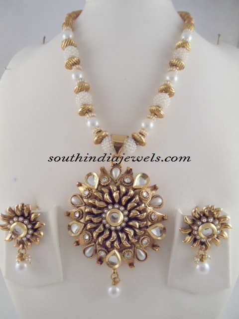 Antique Jewellery beaded necklace design