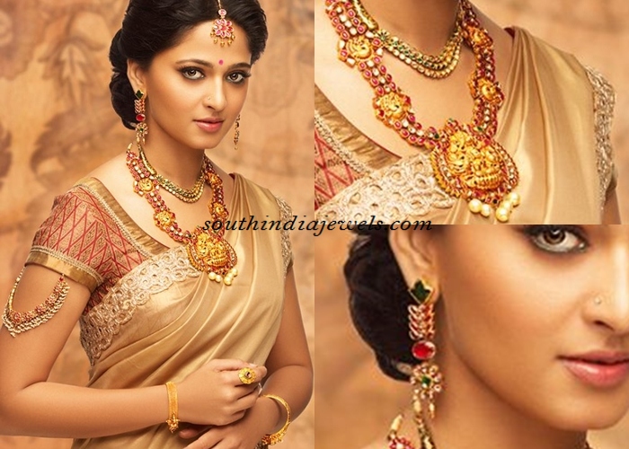 Anushka in southindian jewelleries