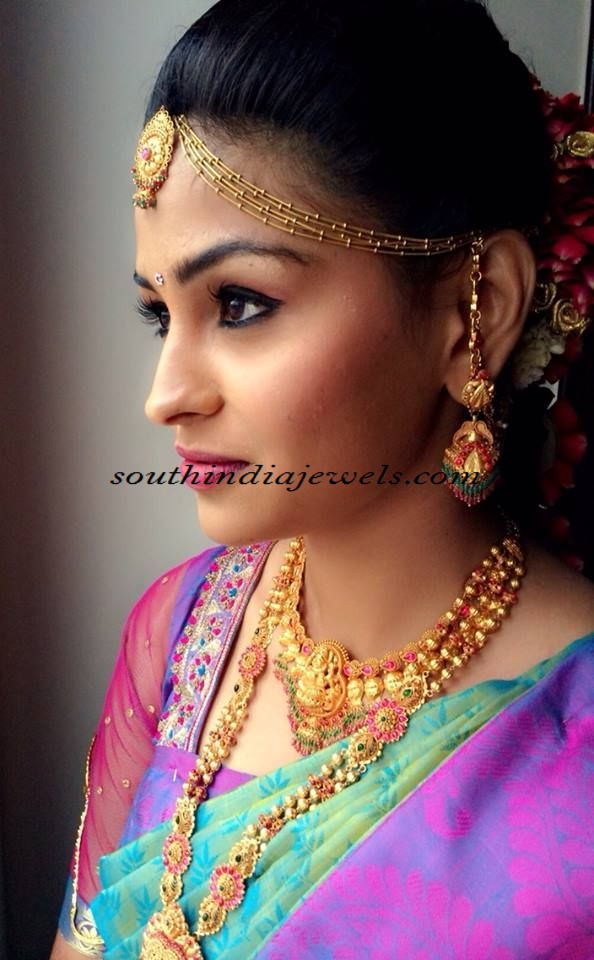 Traditional indian gold jewellery