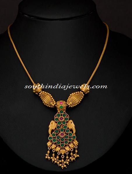 Gold Emerald short necklace