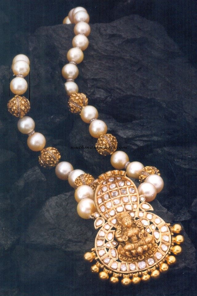Temple Jewellery Pearl Lakshmi pendant