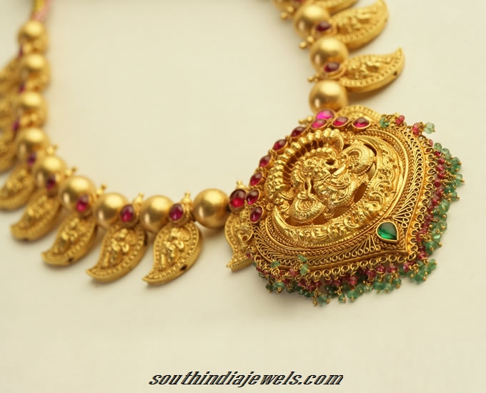 traditional gold necklace model