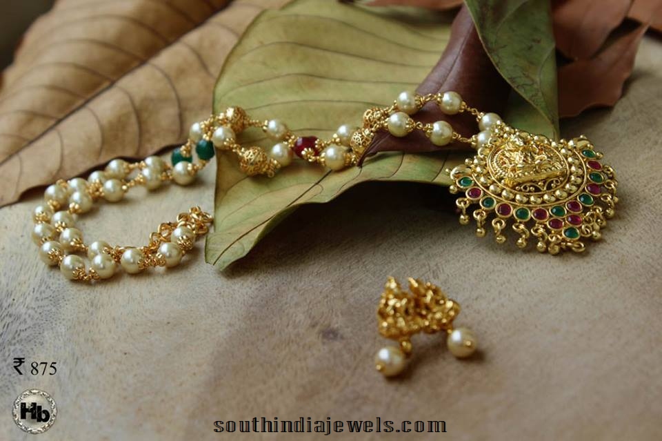 Temple lakshmi pendant with pearl chain