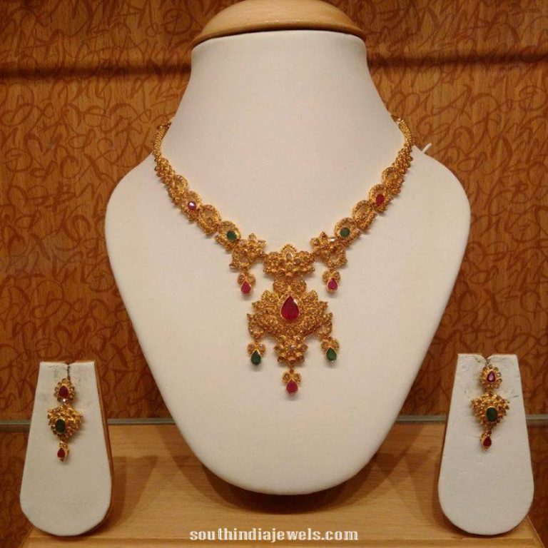 Gold Short Necklace with earrings