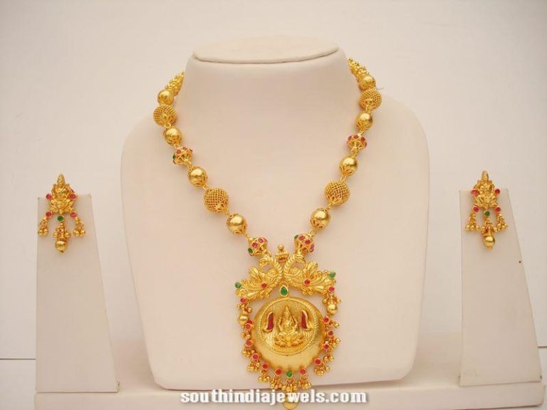 Gold Plated Necklace with earrings design