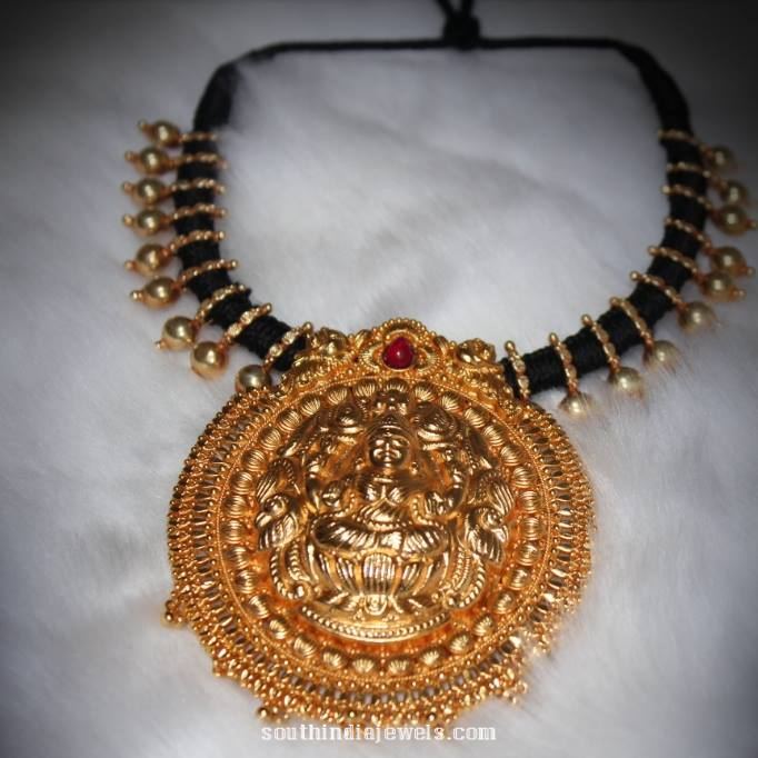 Gold Threaded temple Jewellery necklace shine jewellery