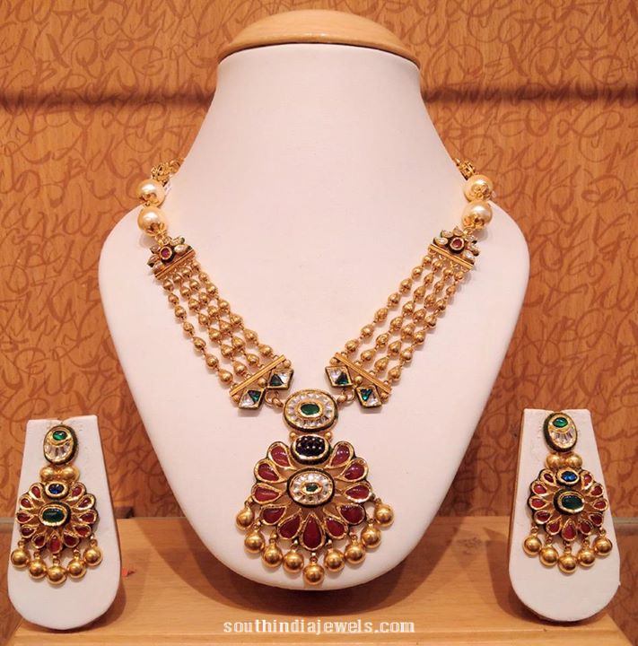 Light weight gold kundan necklace set