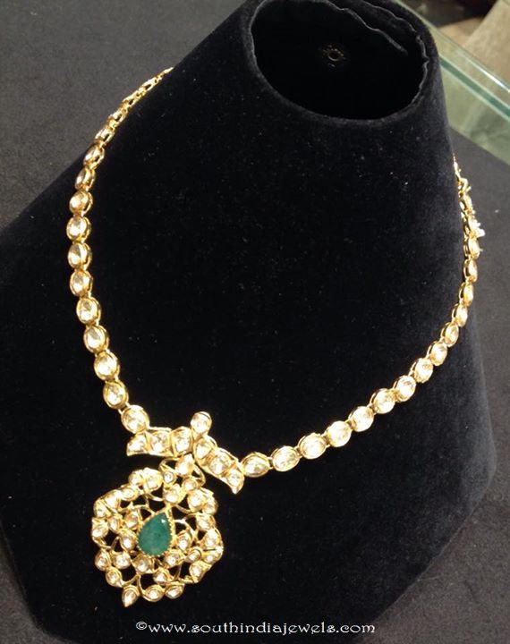 32 Grams Gold Short Polki Necklace Design