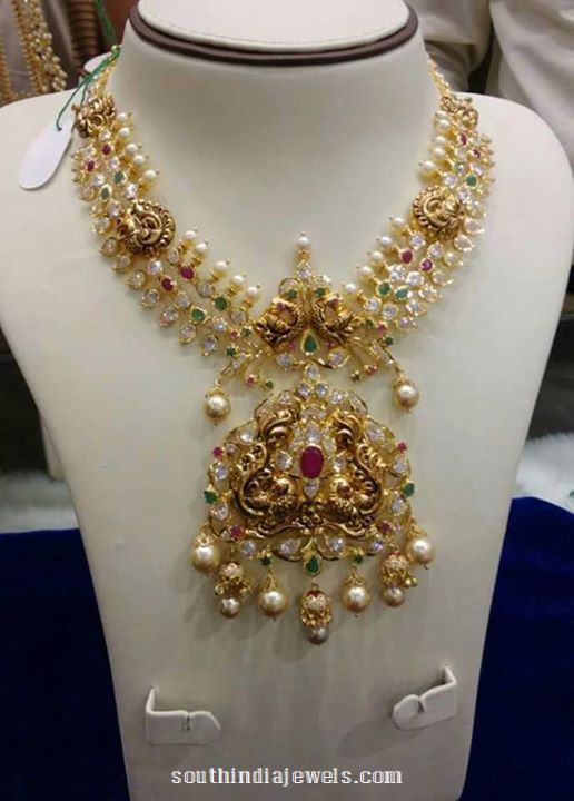 Gold Grand Stone Necklace with Pearls