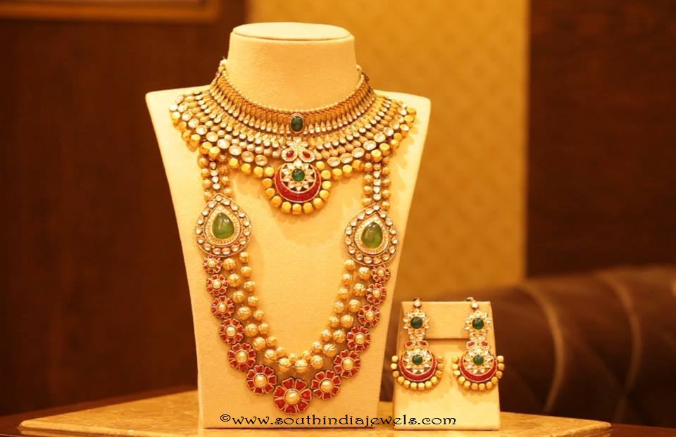 Gold Bridal Jewellery set from Manubhai Jewellers