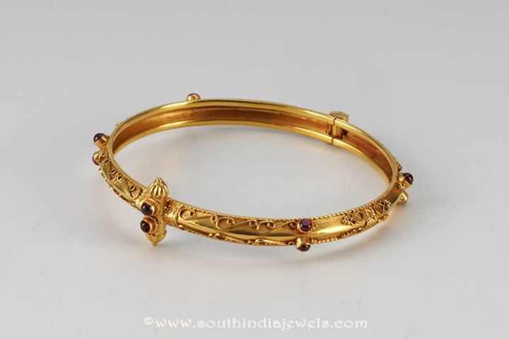 Simple Gold Bangle Design from Amarsons Pears Jewels